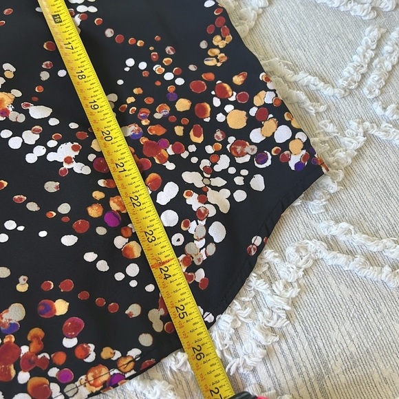 DR2 Blouse Tunic Abstract Print on Black | M - Picture 6 of 7